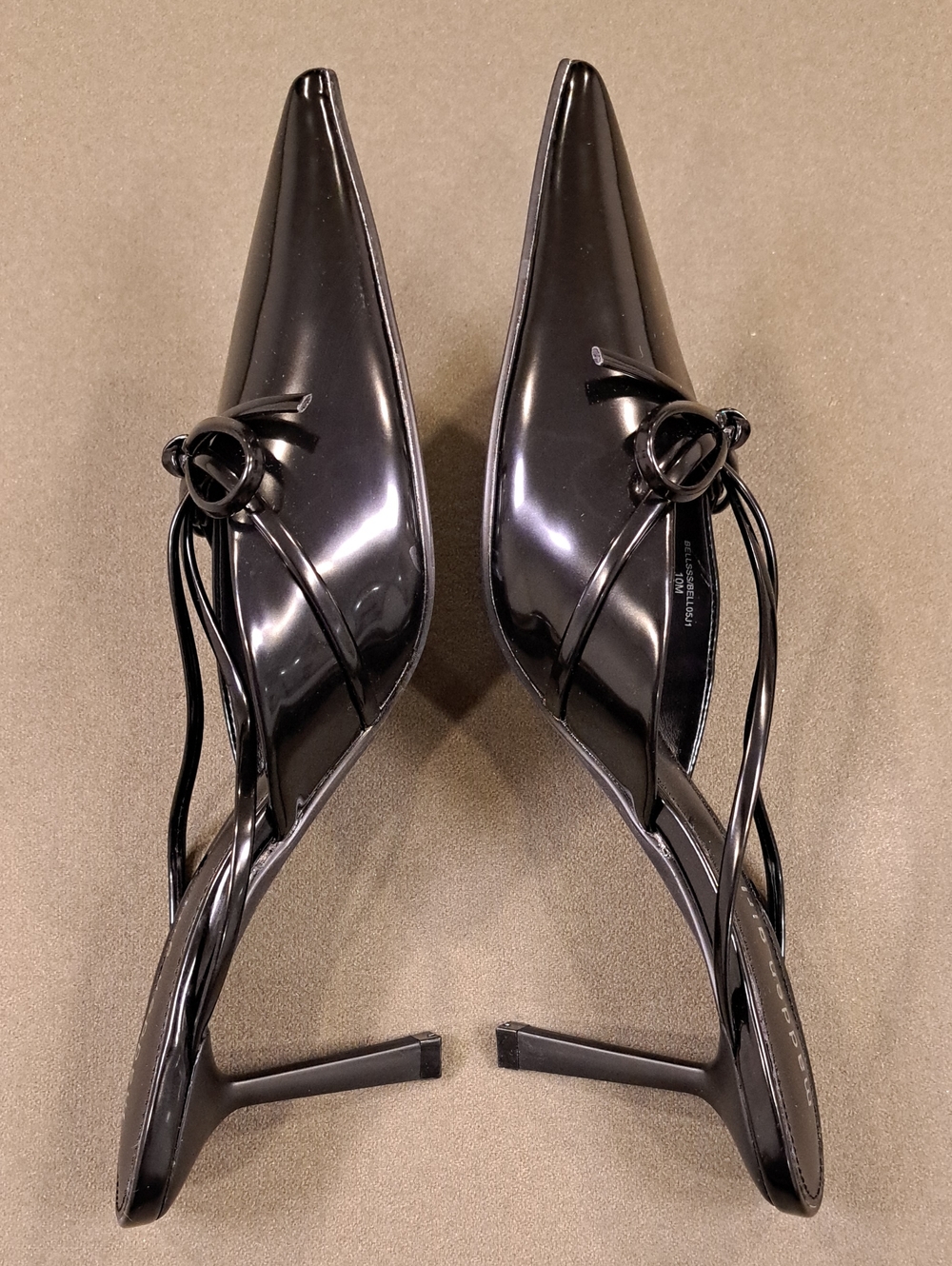 Madden Girl Bellsss Black Box Pumps - Color: Black - Size: 10 - Picture 6 of 10
